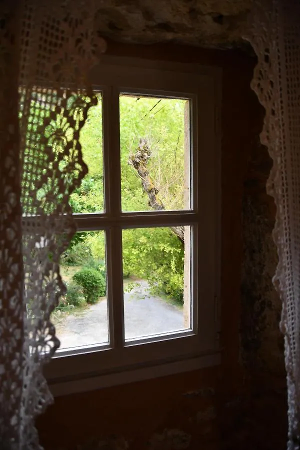 Gîte Domaine du Théron Mostuéjouls Hébergement de vacances